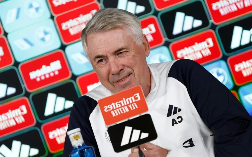 Ancelotti dá ultimato sobre futuras contratações do Real Madrid na janela Carlo Ancelotti prepara o time do Real Madrid para amistoso diante do Milan. (Divulgação/Real Madrid)