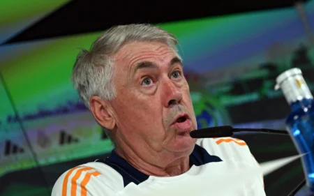 Ancelotti elogia Mbappé e revela planos do Real Madrid para janela de transferências Técnico italiano concedeu entrevista coletiva antes de duelo contra o Mallorca em La Liga (Foto: JAVIER SORIANO / AFP)