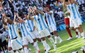 Argentina x Ucrânia: onde assistir, horário e escalações para vencer a disputa no futebol olímpico