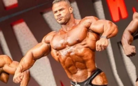 Arnold Brasil: Fábio Junio vence disputa acirrada e é campeão da categoria Classic Physique Pro Fábio Junio volta a vencer um campeonato profissional (Foto: Reprodução/Instagram)