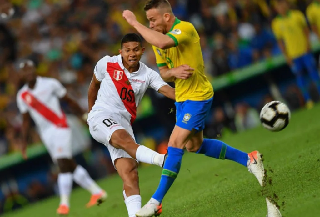 Arthur comemora título da Copa América: ‘Sensação incrível’ Arthur se destaca na Seleção Brasileira pelos passes (Foto: PEDRO UGARTE / AFP)