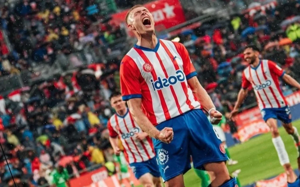 Atlético de Madrid chega a acordo para contratar artilheiro de LA LIGA Dovbyk marcou 24 gols na última edição do campeonato espanhol. (Foto: Divulgação)