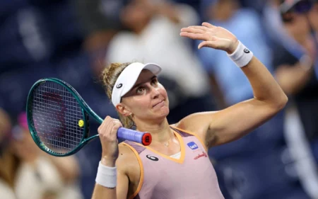 Bia Haddad vence Kalinskaya e quebra nova marca no US Open Bia Haddad em ação no US Open (Foto: CHARLY TRIBALLEAU / AFP)