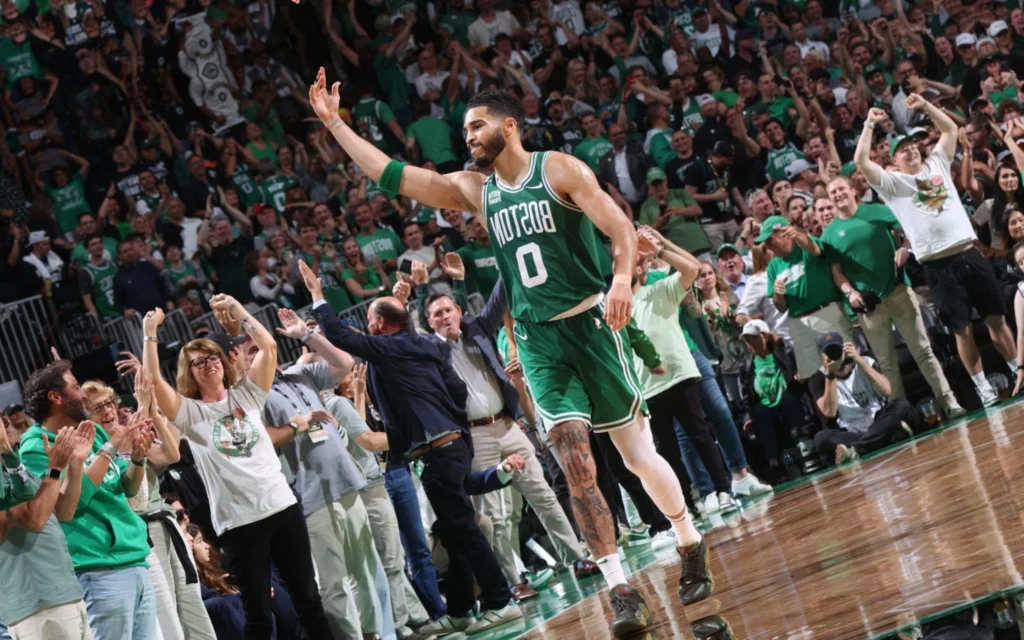 Boston Celtics acerta com armador ex-Lakers para próxima temporada da NBA Jayson Tatum é o principal nome do Boston Celtics na NBA (Foto: Nathaniel S. Butler / AFP)