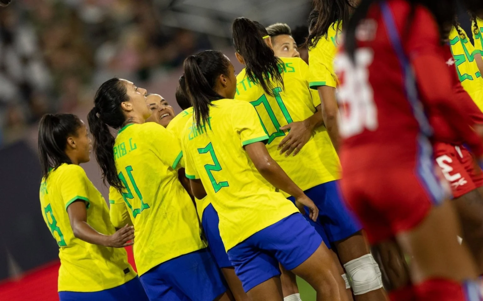 Brasil dá demonstração de força do coletivo em goleada sobre o Panamá na Copa Ouro Feminina Jogadoras do Brasil celebram gol em vitória sobre o Panamá (Foto: Leandro Lopes/CBF)