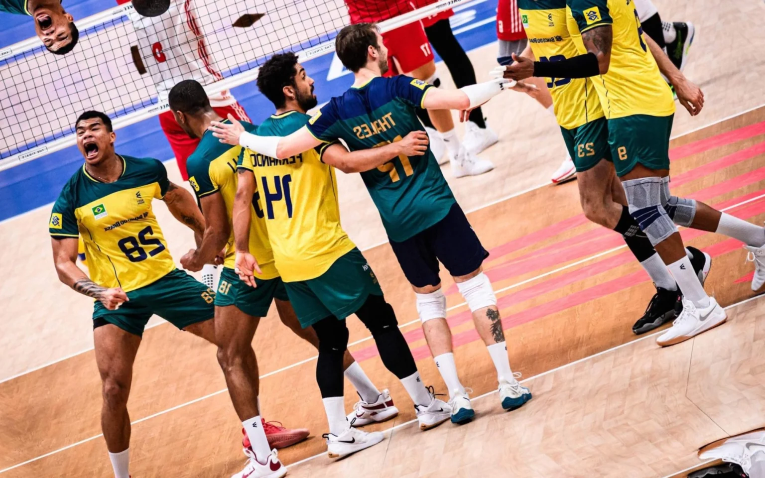 Brasil tem adversário das quartas de final definido no vôlei masculino; veja horário e onde assistir Brasil ficou em terceiro lugar do grupo B (Foto: FIVB)