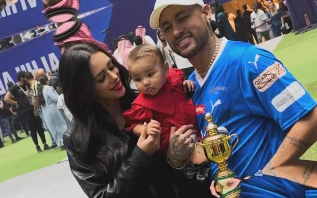 Bruna Biancardi confirma volta de relacionamento com Neymar: ‘Ele sabe que errou muito comigo’ Neymar e Bruna Biancardi reatam após casos de traição (Foto: Reprodução/Instagram)