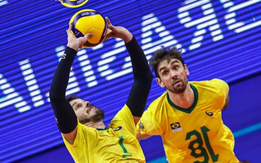 Bruninho e Lucão devem se aposentar da Seleção Brasileira de vôlei Equipe que representou o Brasil no vôlei masculino em Paris (Foto: Natalia KOLESNIKOVA / AFP)