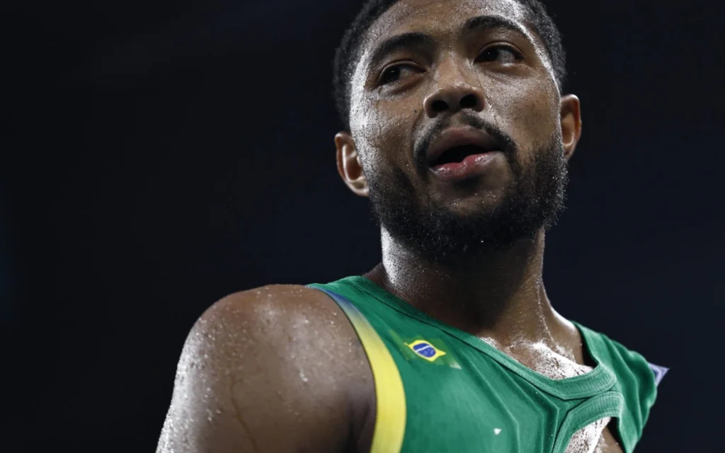 Bruno Caboclo vai fazer teste em time da NBA e pode receber processo Bruno Cabloco liderou a equipe brasileira de basquete masculino nas Olimpíadas de Paris (Foto: Sameer Al-Doumy / AFP)