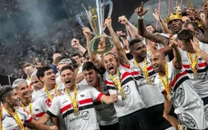 Campeão de tudo: Veja as camisas do Tricolor que conquistaram glória