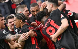 Com gol de Boniface e show de Wirtz, Bayer Leverkusen conquista sua primeira Bundesliga