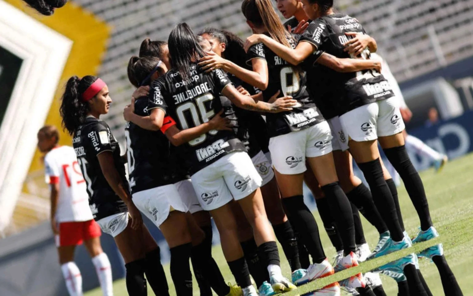 Corinthians inicia venda de ingressos para duelo com o Palmeiras pela semi do Brasileirão Feminino Equipe feminina do Corinthians (Foto: Rodrigo Gazzanel / Ag. Corinthians.