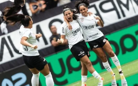 Corinthians vence o Cruzeiro e é tricampeão da Supercopa do Brasil feminina (Foto: Staff Images / CBF)