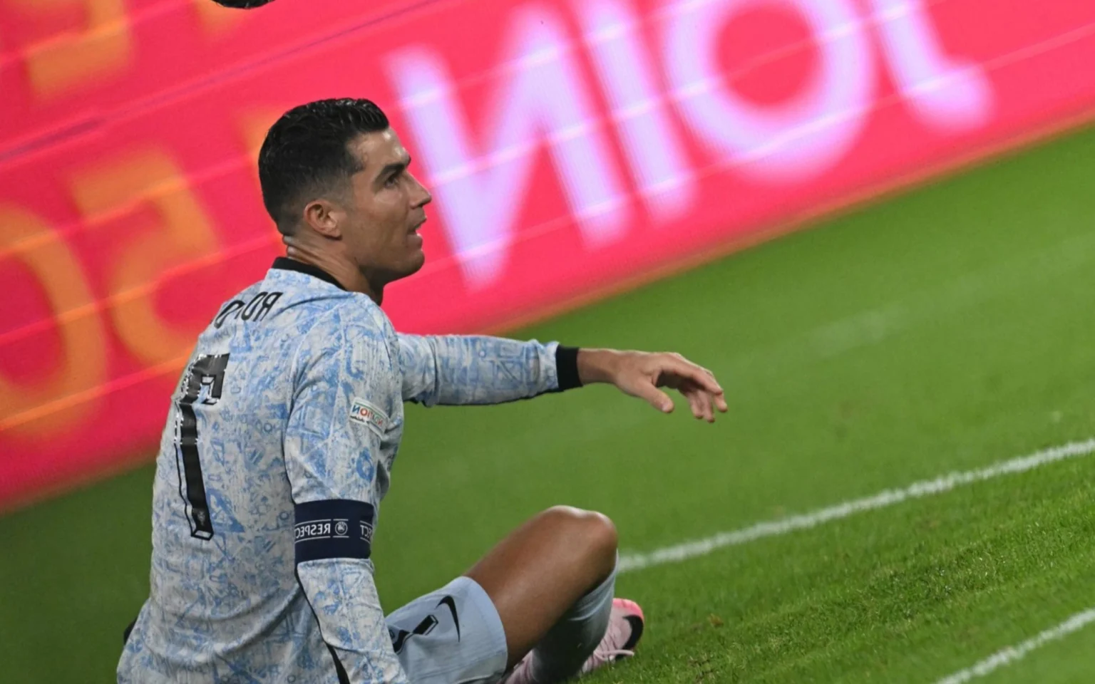 Cristiano Ronaldo passa em branco na fase de grupos da Euro e tem pior sequência com Portugal Camisa 7 da seleção portuguesa ainda não marcou na competição continental (Foto: PATRICIA DE MELO MOREIRA / AFP)