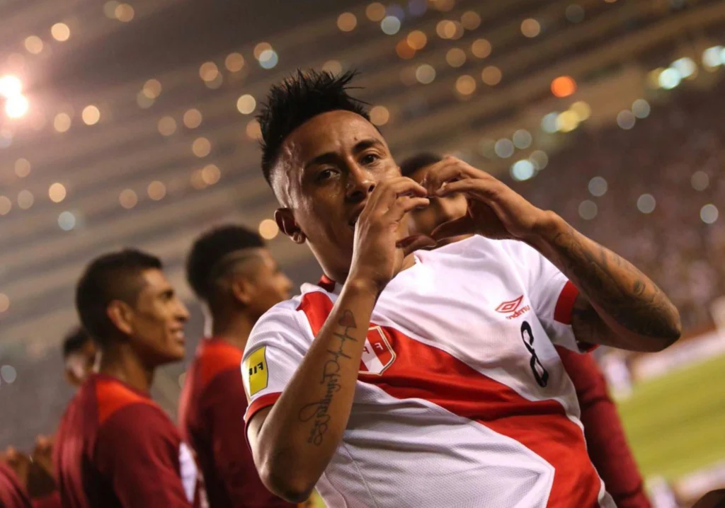 Cueva fala em aproveitar seleção para voltar confiante ao São Paulo Divulgação/Seleção Peruana