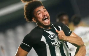 De volta ao Botafogo, Adryelson descoberto um Fenômeno em sua estrutura!