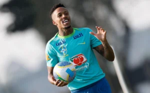 O técnico Dorival Júnior decide substituto de Éder Militão nas eliminações da Copa América.