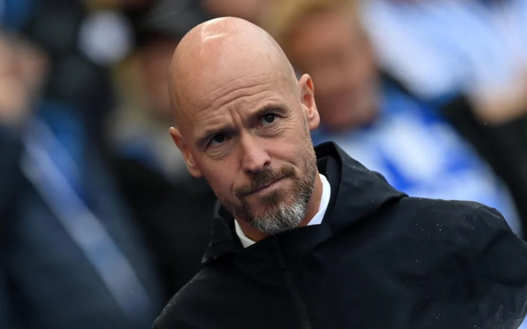 Erik ten Hag cita Harry Potter para justificar derrota do Manchester United para o Liverpool Erik ten Hag comanda o Manchester United (Foto: Glyn KIRK / AFP)