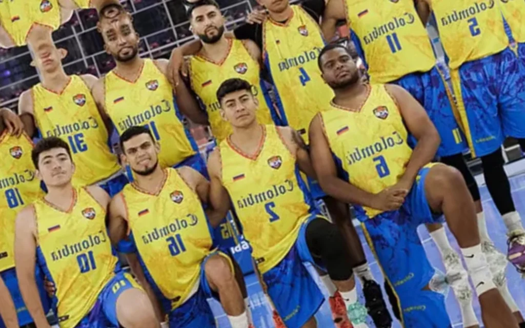 Falsa seleção da colombiana disputa amistoso de basquete organizado pela Rússia Falsa seleção da Colombia em amistoso de basquete (Foto: Reprodução)