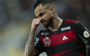 Flamengo: Michael sofre lesão grave e é colocado fora da Libertadores