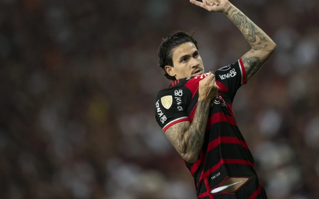 Flamengo recusa proposta do Nottingham Forest por Pedro; saiba valores Pedro atua no clube desde 2020 e tem mais de 130 gols pelo Flamengo (Foto: Jorge Rodrigues/AGIF)