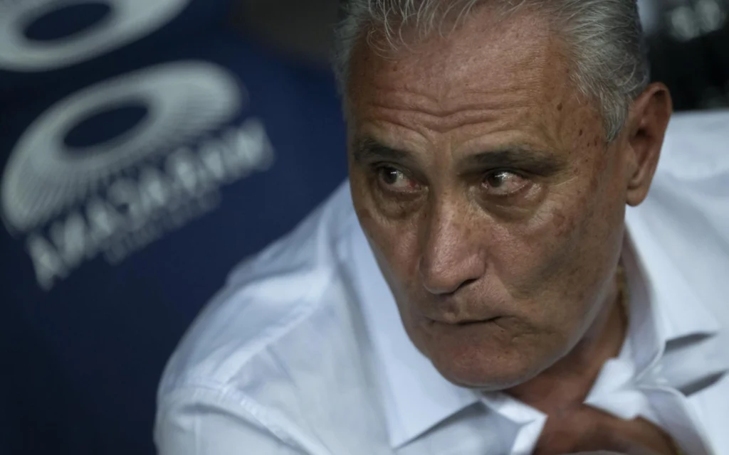 Flamengo será julgado por quebra de protocolo na Libertadores; veja possível punição Tite teve arritmia cardíaca e precisou ser internado (Foto: Jorge Rodrigues/AGIF)