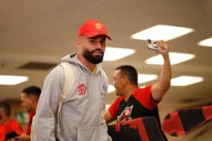 Flamengo supera obstáculos e avalia venda de Thiago Maia ao Internacional