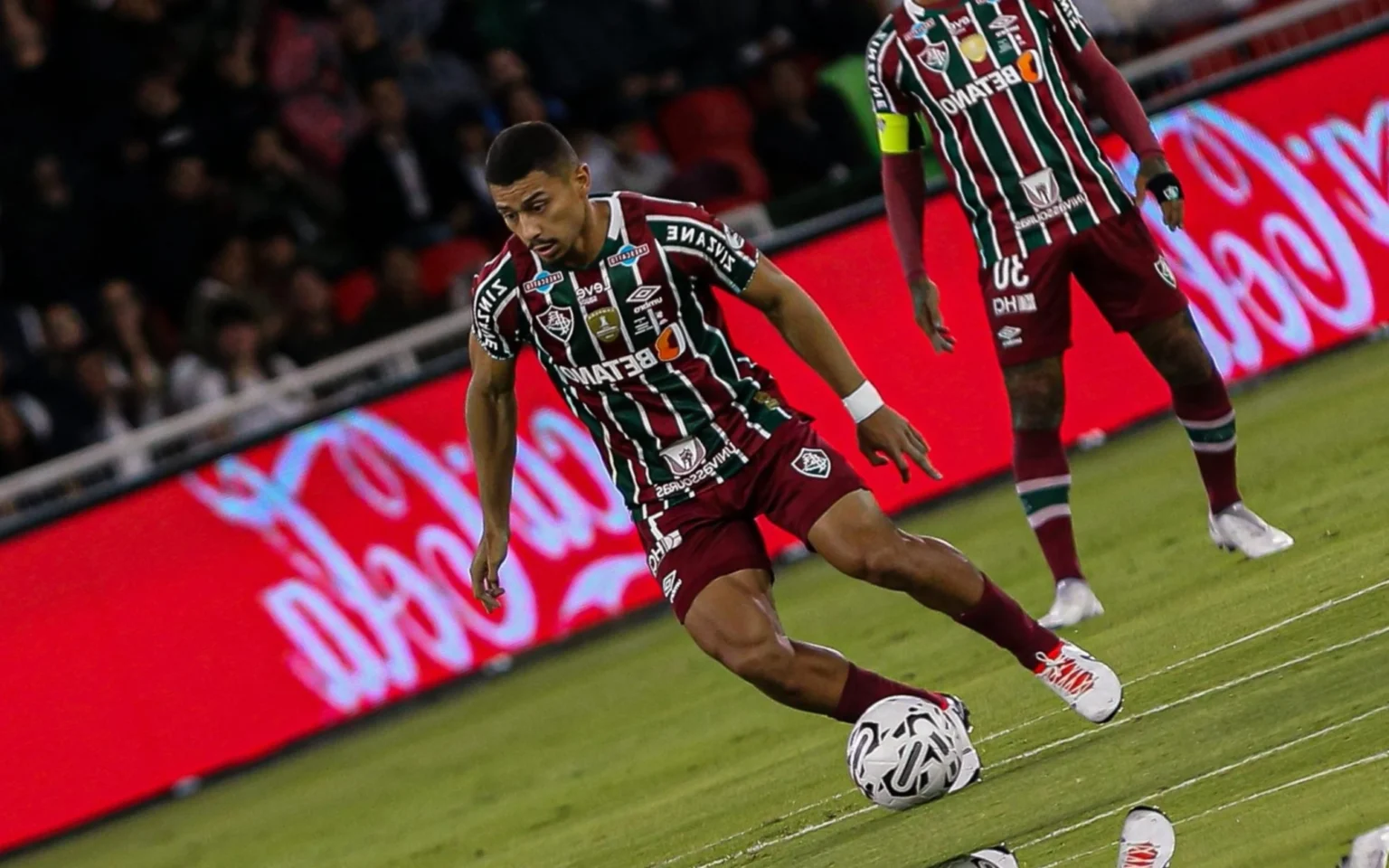 Fluminense antecipa retorno de André ao Rio de Janeiro após lesão na Libertadores André retornou ao Brasil para ser avaliado pela equipe médica do Fluminense (Foto: Marcelo Gonçalves/Fluminense FC)