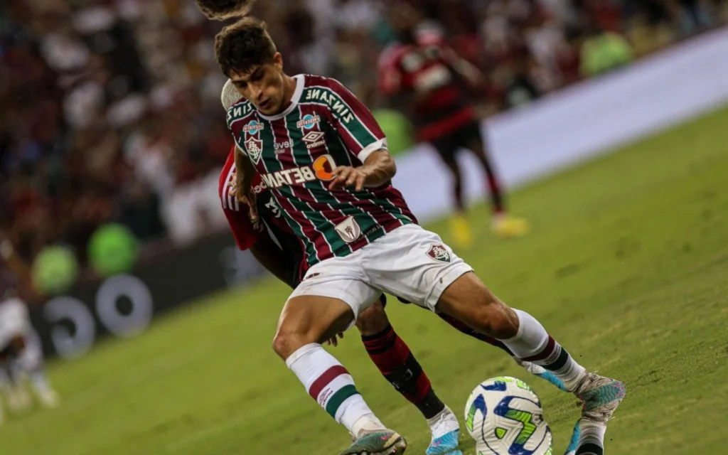 Fluminense libera Pirani