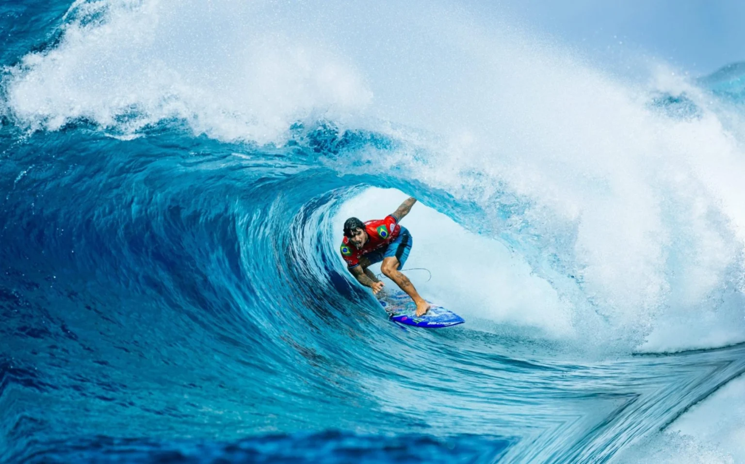 Gabriel Medina conquista nota 10 e vai às quartas em Teahupo’o Gabriel nas lindas ondas de Teahupo'o