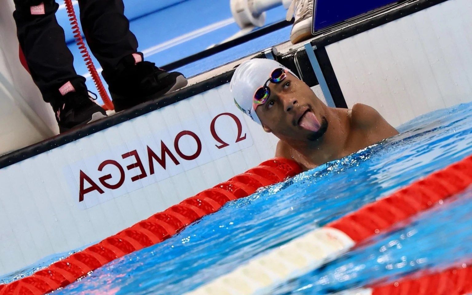 Gabrielzinho domina prova e conquista mais uma medalha de ouro nas Paralimpíadas Gabrielzinho comemorando a vitória nas Paralimpíadas (Foto: Marcello Zambrana/CPB)