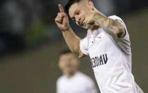 Garro usa mensagem de combatividade para analisar o Corinthians