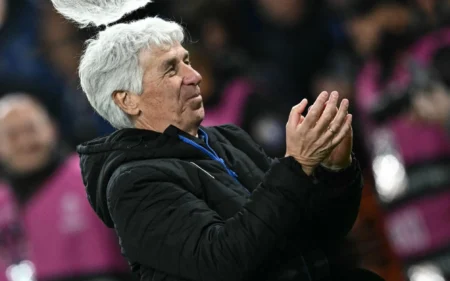 Gasperini quebra recorde e se emociona com título da Atalanta: ‘Escrevemos a história’ Gasperini se emociona com taça continental. (Foto: AFP)