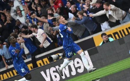 Golaço de Cole Palmer pelo Chelsea leva web à loucura: ‘Muito craque’ Cole Palmer celebra gol pelo Chelsea contra o Wolverhampton (Foto: JUSTIN TALLIS / AFP)