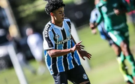 Guga projeta disputa com o Grêmio da Copa Canteras de América Guga (Divulgação/Grêmio)