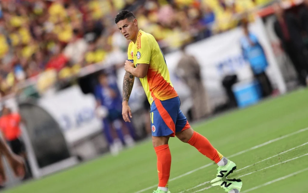 James Rodríguez brilha