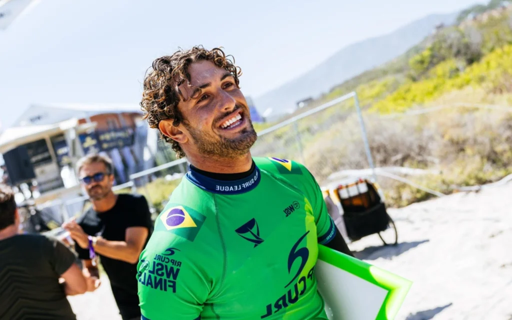 João Chianca retorna à WSL após sofrer grave acidente João Chianca competindo na WSL (Foto: Pat Nolan/World Surf League)