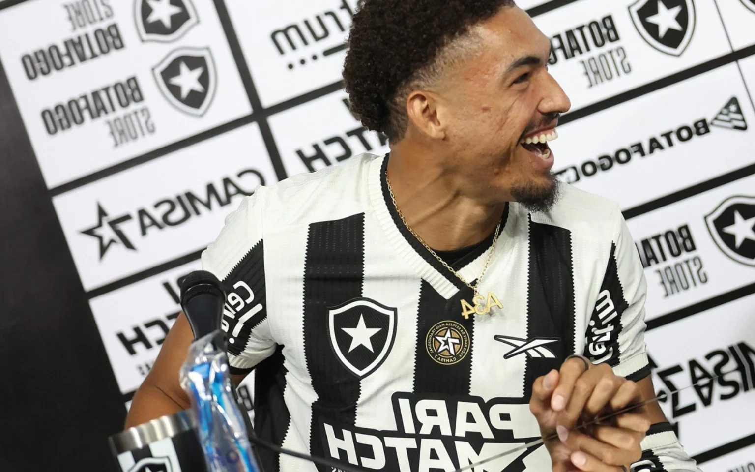 John Textor revela que volta ao Botafogo foi escolha de Adryelson Adryelson