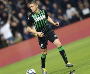 Juventus fecha com zagueiro turco ex-Sassuolo por R$ 77 milhões