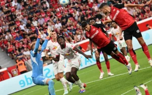 Leverkusen interrompe invencibilidade em 35 jogos na Bundesliga