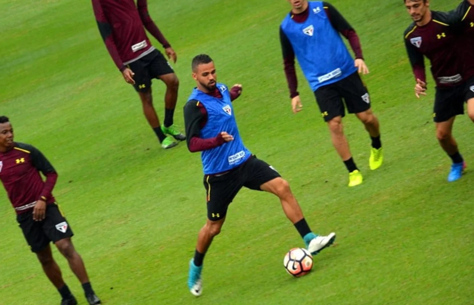 Lucão deixa perseguição para trás no São Paulo: ‘Retomei minha confiança’ (Foto: Erico Leonan/saopaulofc.net)