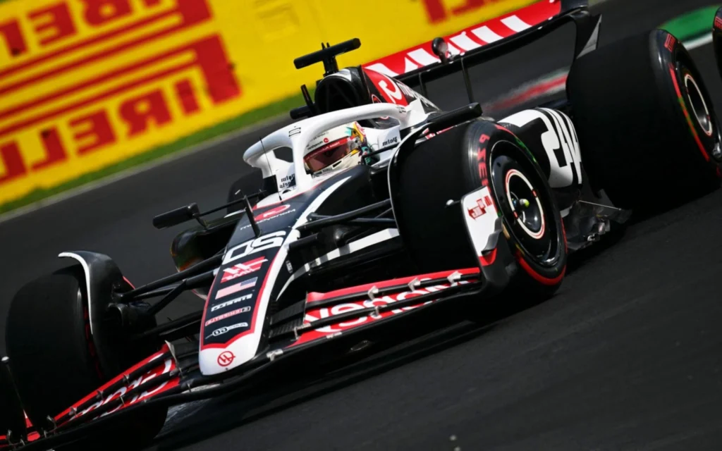 Magnussen é penalizado mais uma vez e está suspenso do GP do Azerbaijão Kevin Magnussen em Monza