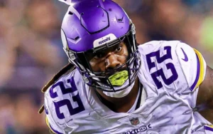 NFL: Cleveland Browns trocam ZaDarius Smith pelo Minnesota Vikings