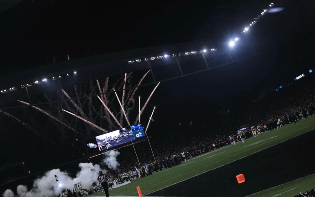 NFL no Brasil: Corinthians lucra valor milionário com partida na Neo Química Arena Neo Química Arena durante partida da NFL (Foto: Ettore Chiereguini/AGIF)