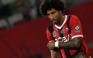 Novo Zé Roberto? Dante, 40, brilha na França