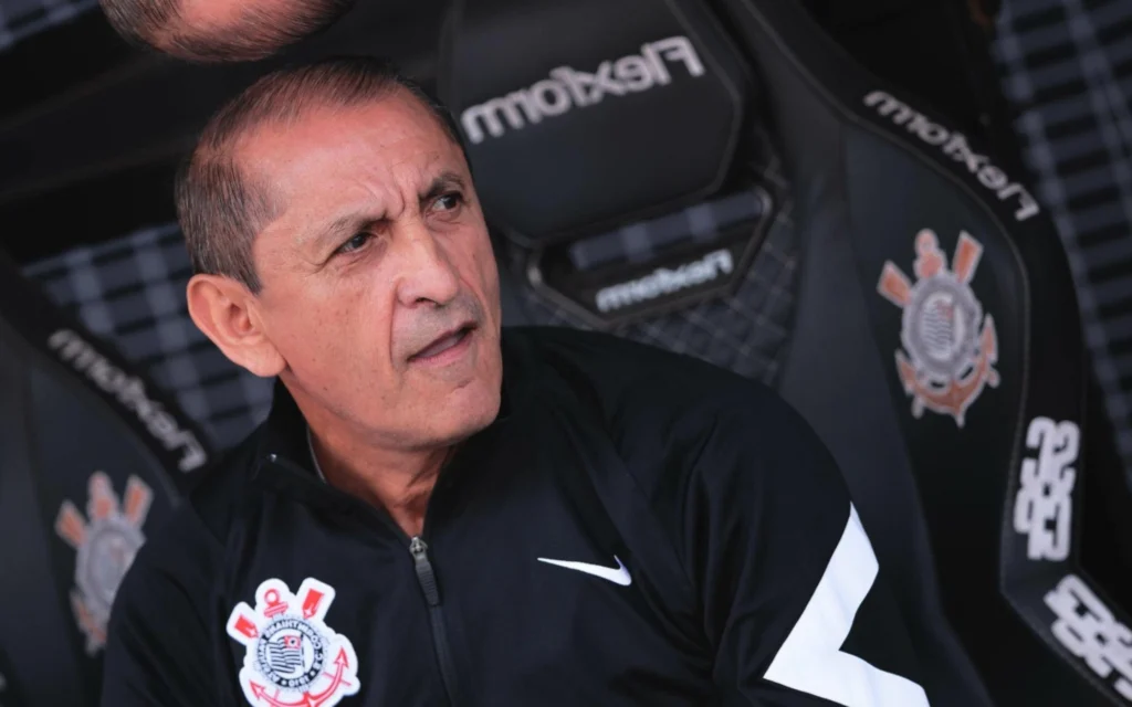 O que o Corinthians precisa para não cair? Time do técnico Ramón Díaz enfrenta dificuldades na tabela (Foto: Ettore Chiereguini/AGIF)