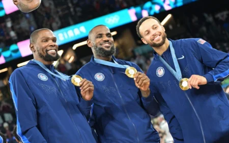 Ouro do basquete dos EUA nas Olimpíadas de Paris ganhará série na Netflix Stephen Curry