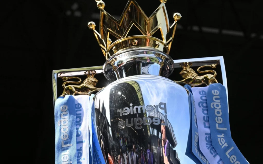 Premier League toma decisão importante sobre arbitragem na próxima temporada Taça da Premier League. (Foto: Paul Tellis/AFP)