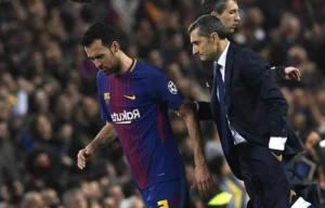 Fratura no pé direito compromete Busquets com ação por três semanas