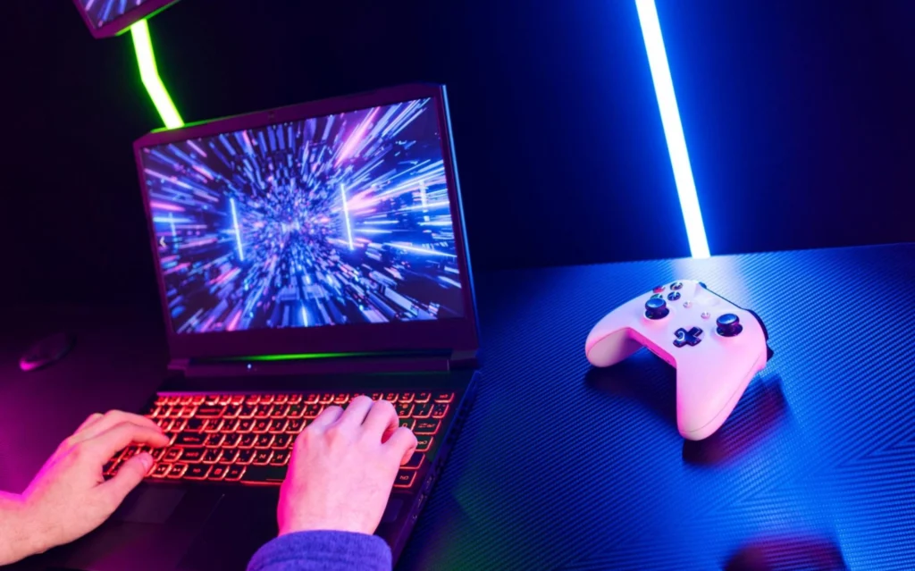 Qual é o melhor notebook gamer do mercado em 2024? Os notebooks gamer têm-se tornado cada vez mais populares pela combinação de portabilidade e desempenho (Foto: Freepik)